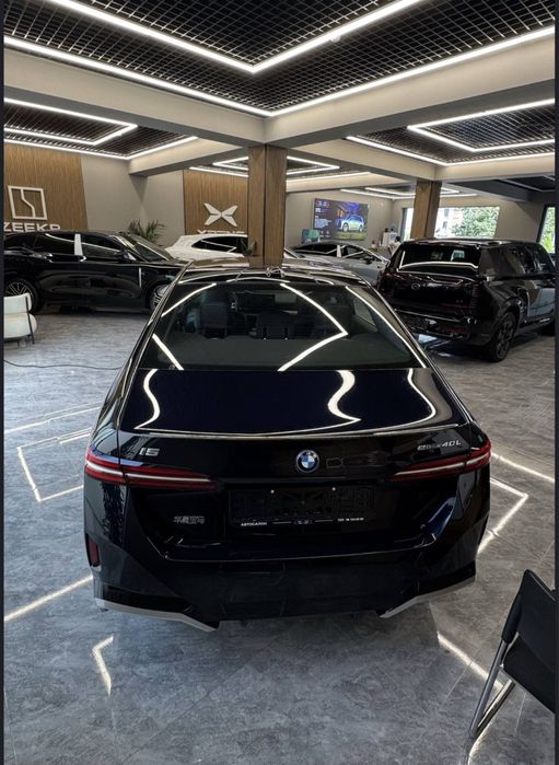 BMW i5 40L 6000KM