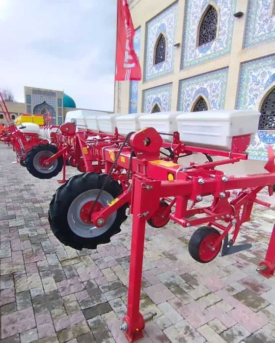 Культиватор для внесения и пропашки