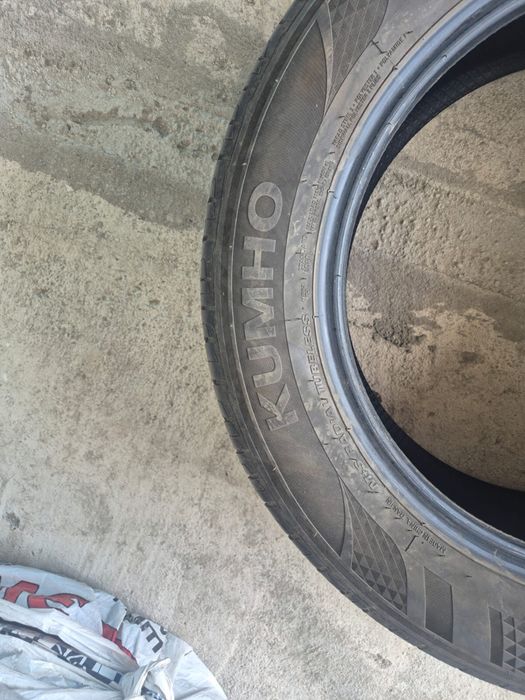 Продаю шины на 215/60/R17