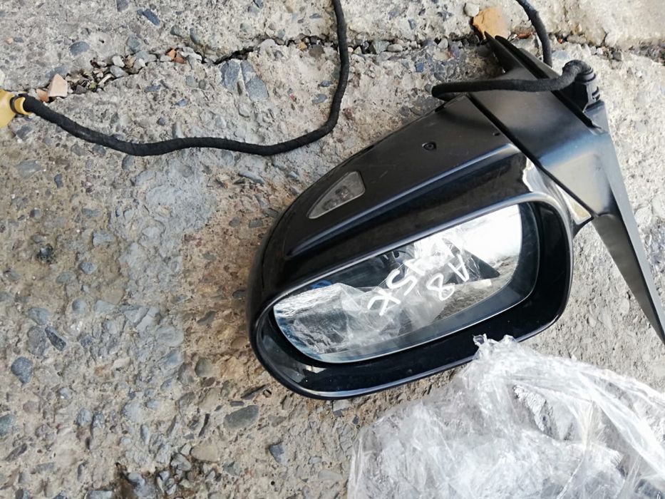 Продам запчасти на Ауди а 8 д 3