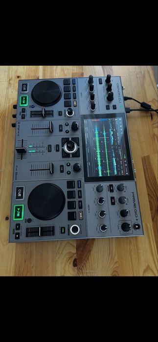 Denon prime go+ dj controller