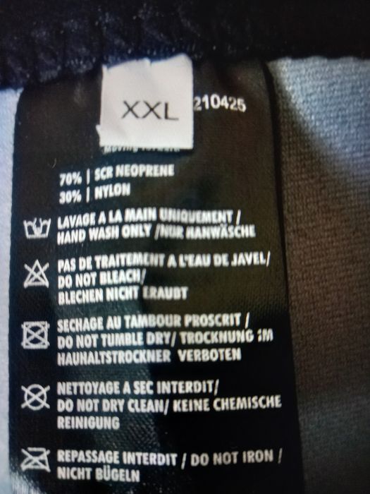 Pantaloni fitness și labe scufundări