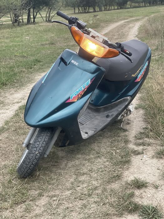 Vand scuter yamaha forte mbk fac schimb cu un kukirin g2