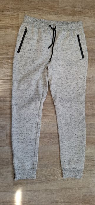 Спортивные штаны