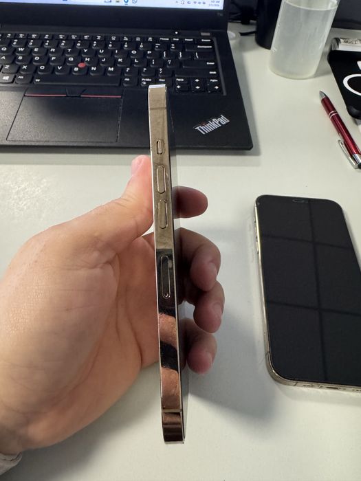 VAND(nu schimb)iphone 13pro 512 gb gold neverlock