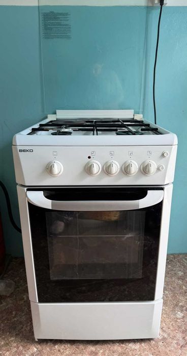 Продам газовую плиту от beko