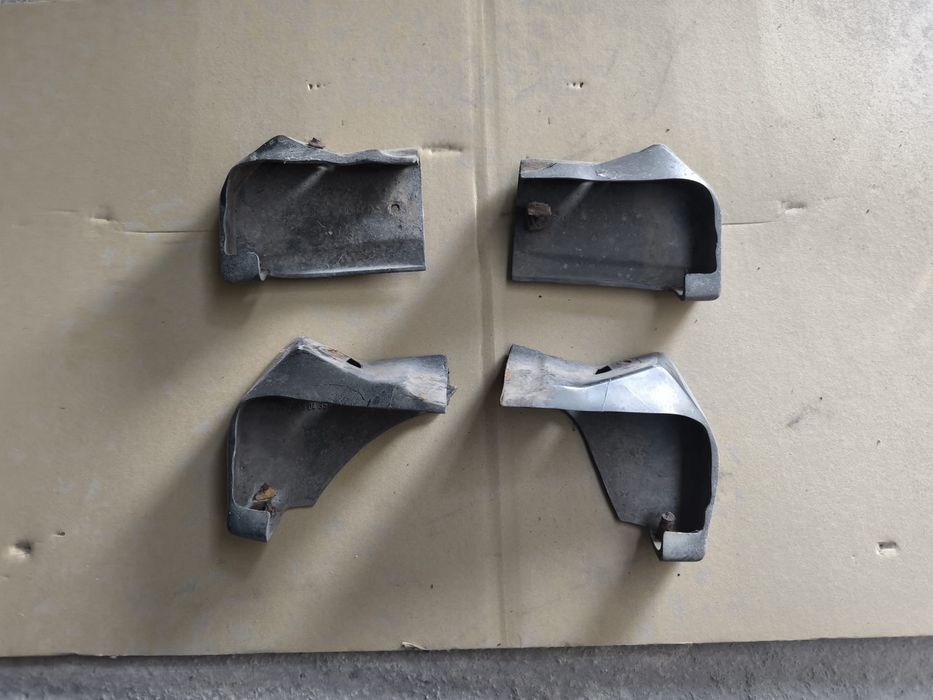 Тапи за степенки за Mercedes G класа W463 оригинални