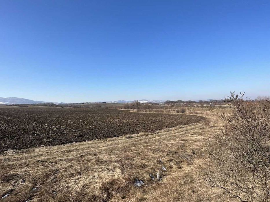 Парцел с лице на път - гр.София