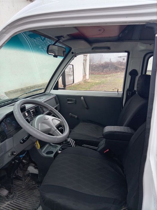 Damas moshinasi sotiladi