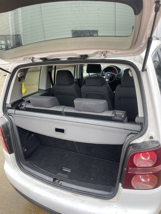 VW Touran На Части