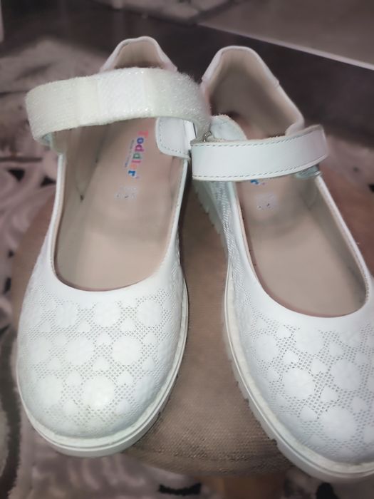 Обувки за деца 34