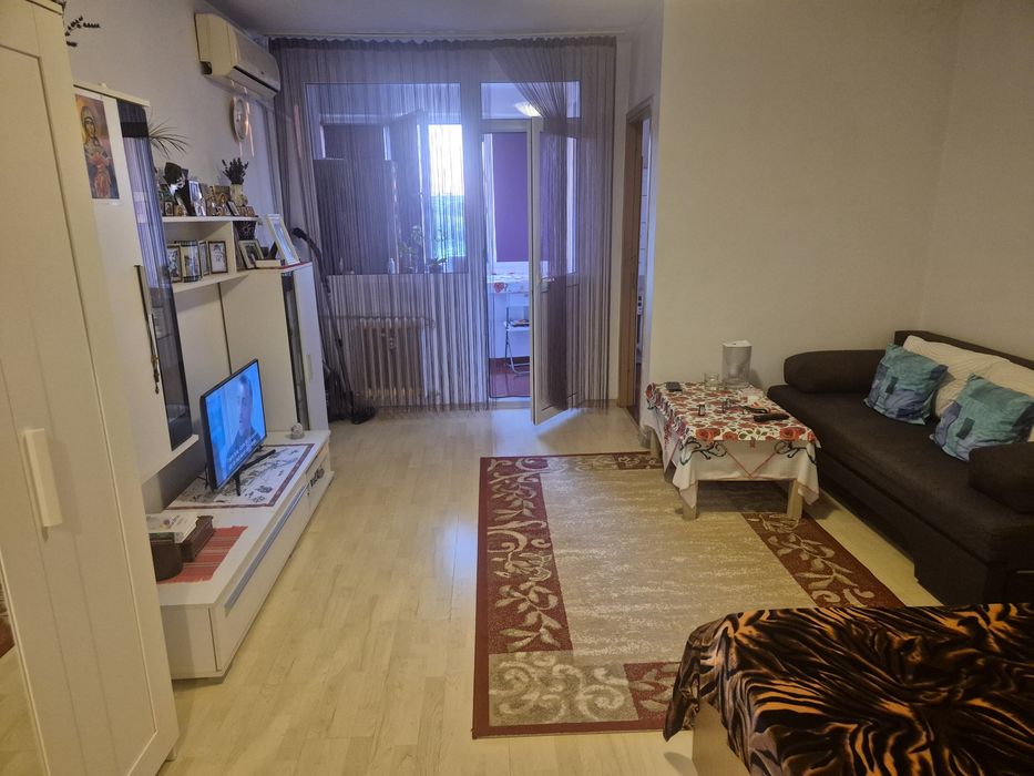 garsoniera de vanzare
