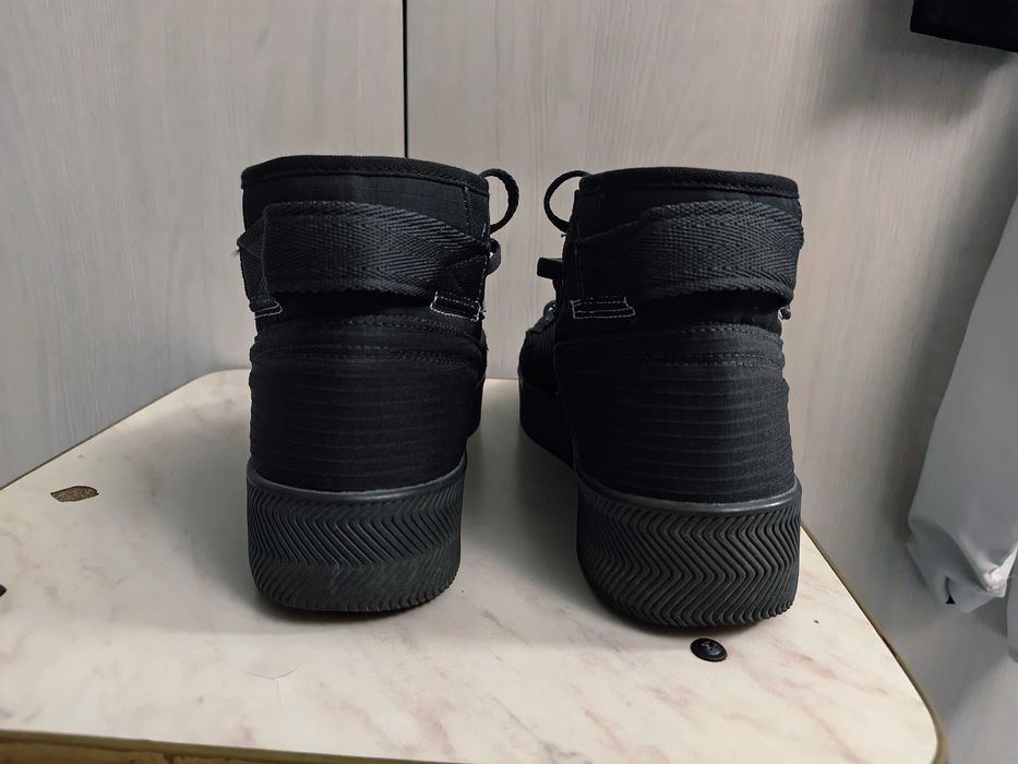 кроссовки Adidas Nizza Parley