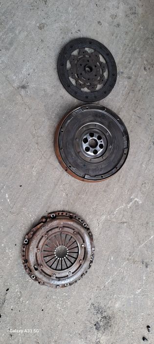 Комплект съединител с двойномасов маховик Форд Фокус/Ford Focus