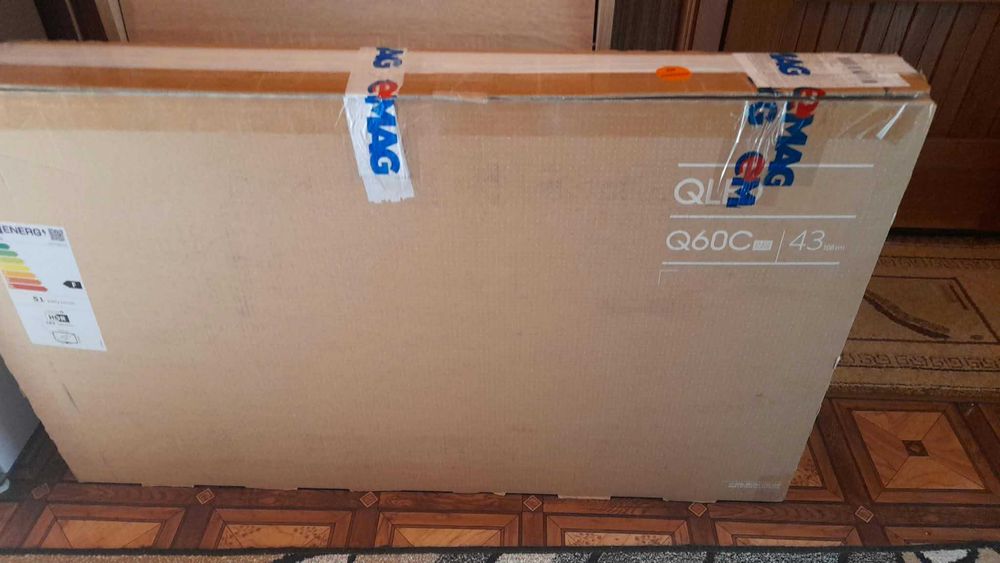 TV QLED smart Samsung 4K diag. 108 cm