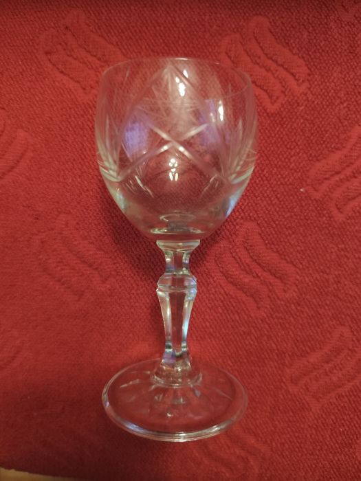 Нов комплект стъклени чаши за ракия