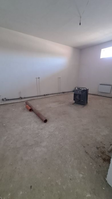 Сдам в аренду цокольный этаж