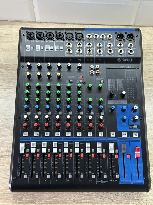 Микшер yamaha mg12xu