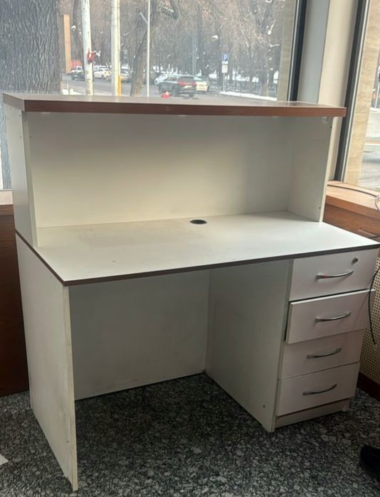 Мебель для магазина