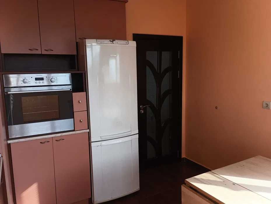 Дава се под наем Двустаен апартамент в София, Дървеница - 78 кв.м за 475 € - Снимка #3