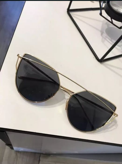 Сонцезащитные очки (2 расцветки)