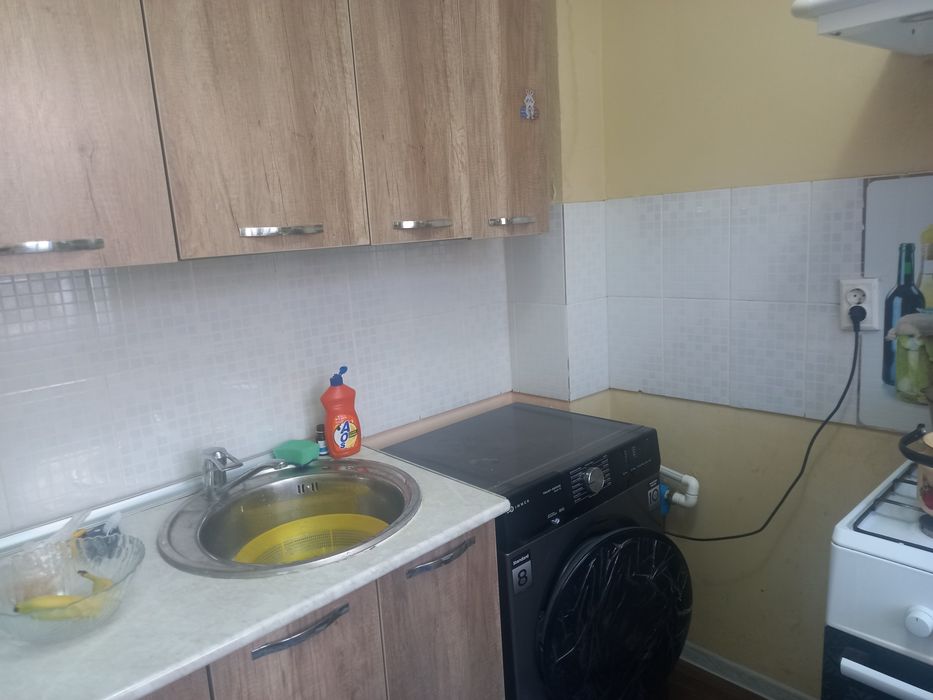 Квартира 1 комнатный сатылады,27 мкр.