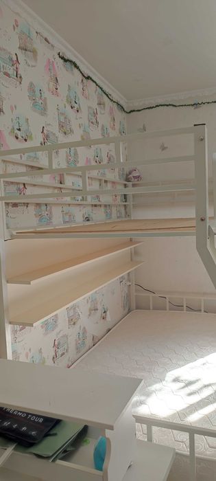 Кровать двухъярусная