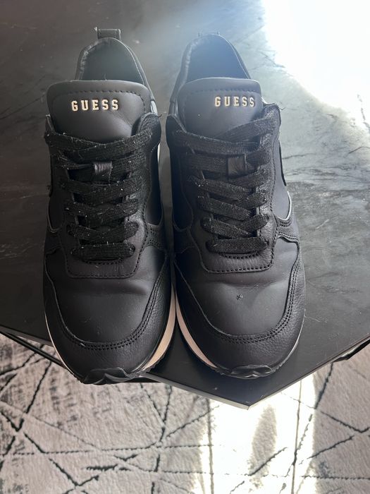 Мъжки кожени  сникърси Guess