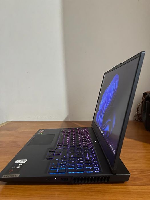 Lenovo legion 5 15ACH6