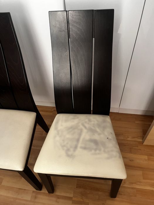 Трапезни столове 2бр.