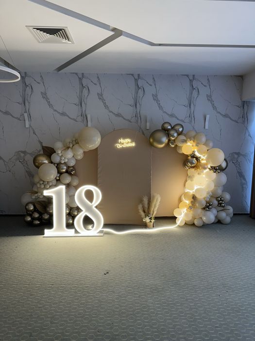 Aranjamente Evenimente - Decor Baloane, Panouri Foto & Tematici Personalizate