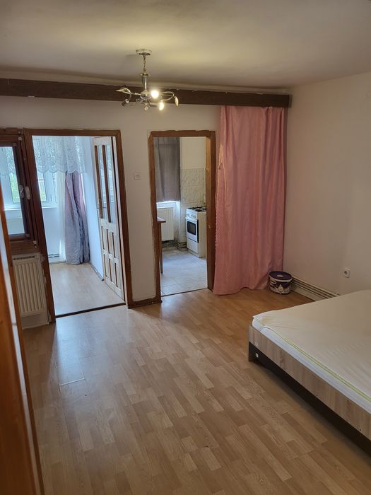 Închiriez garsonieră Confort 1 – Etaj 2