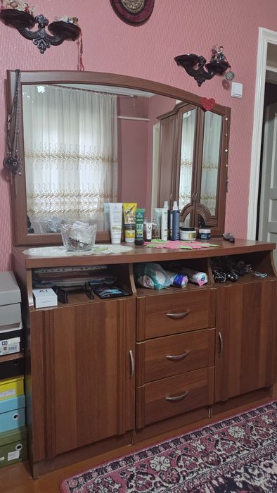 Продаётся спальный гарнитур