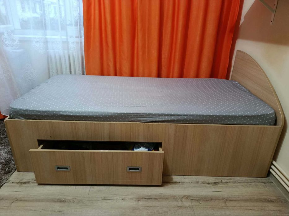 Vand pat 1 persoana .