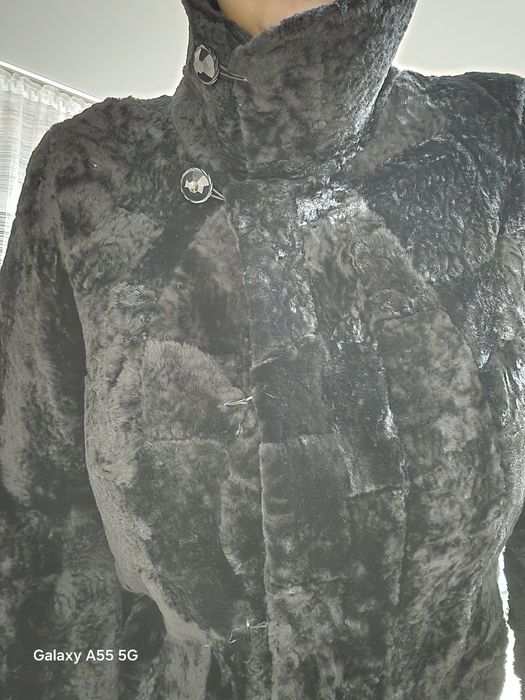 Продам облегченную цигейковую шубу