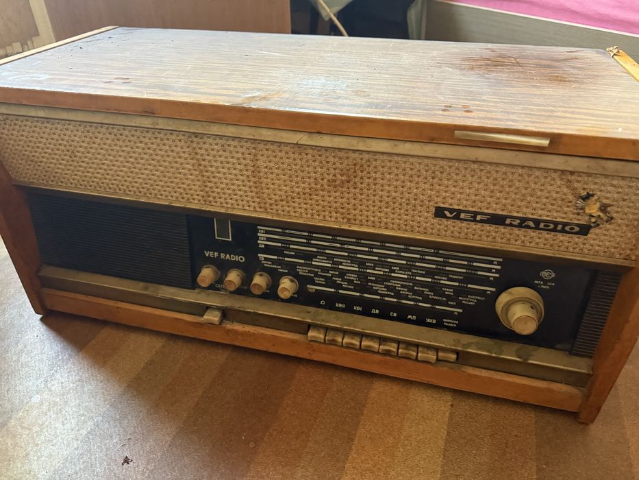 Рядък колекционерски ретро радио VEF СССР Рига