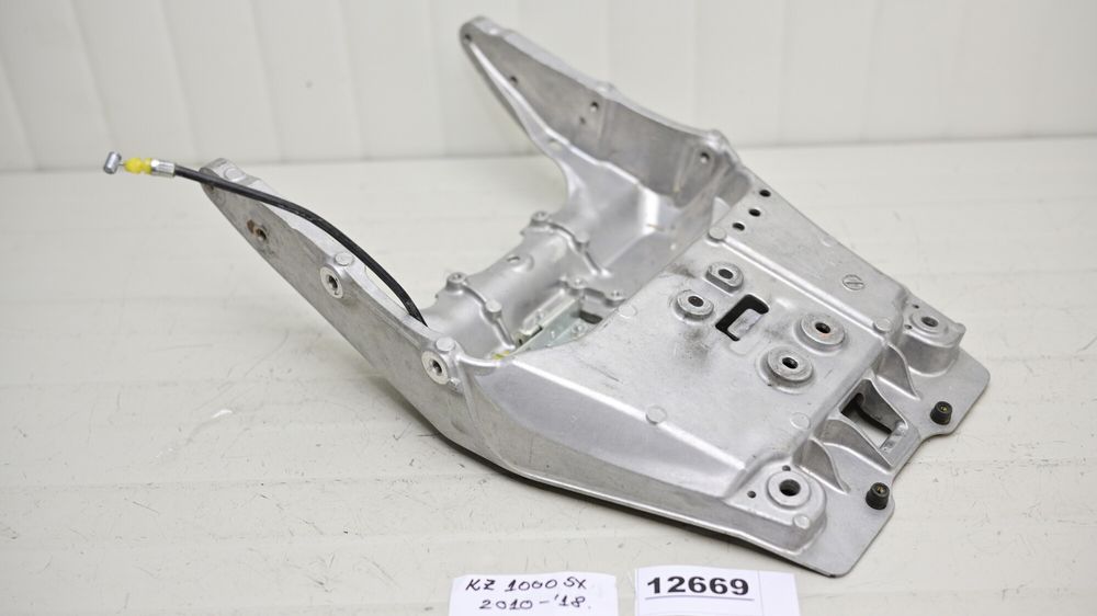 Kadu 3点 Cadru Codita Spate Kawasaki Z1000SX 2010 - 2018 Ghiroda • OLX.ro