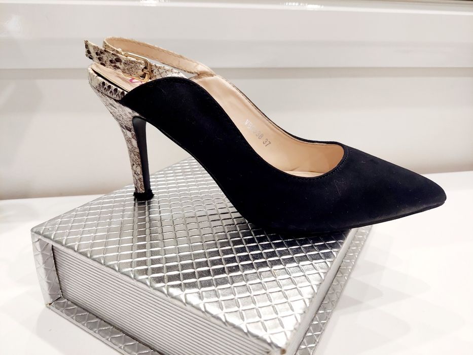 Дамски отворени обувки