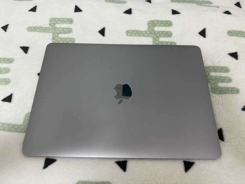 Macbook Air 13, 2019, американский