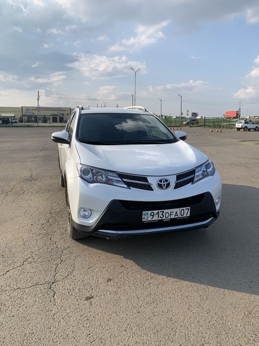 Продается  TOYOTA  RAV4