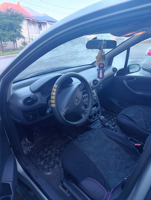 Vând Mercedes Benz clasa A,an 2002  ,1.4 benzină, ideală pt începători sau navetă
