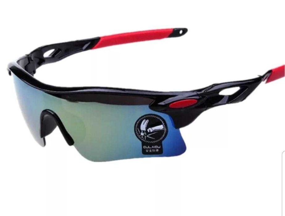 Спортивные солнцезащитные очки