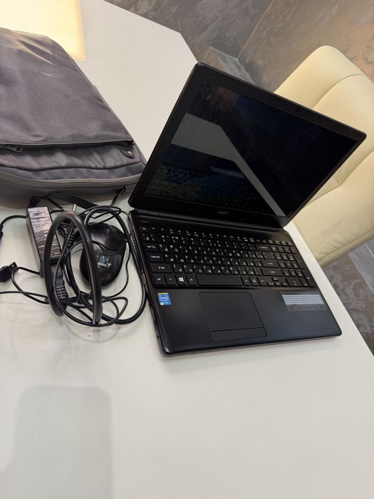 Notebook Acer surochna sotiladi