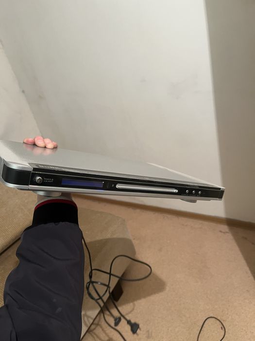 Продам Касеты с музыками дисковод