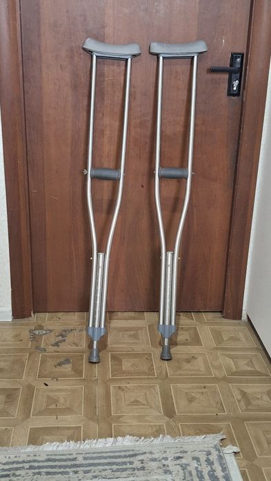 Костыли подмышечные