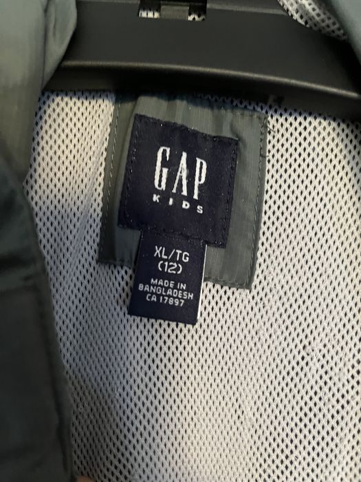 Geaca de ploaie/vant Gap ( kids )