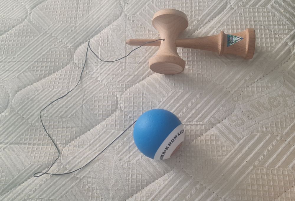 KENDAMA krom pop