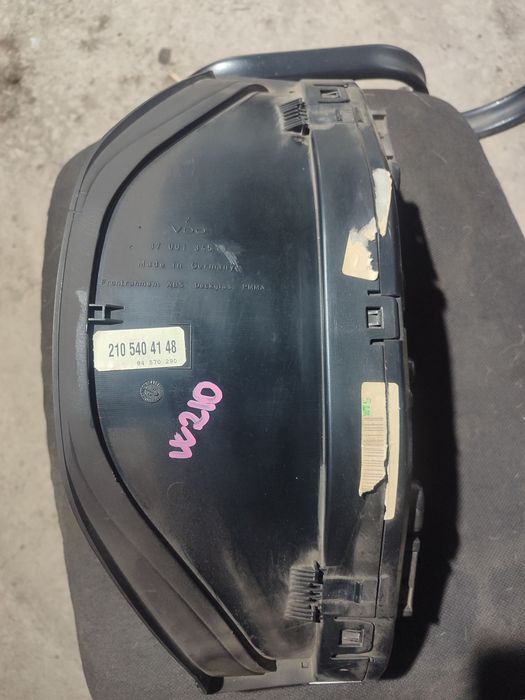 Щиток прибор на Мерседес w210