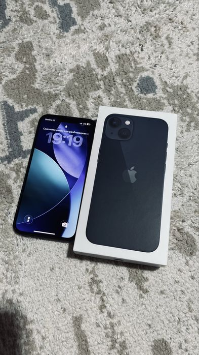 Продам Iphone 13