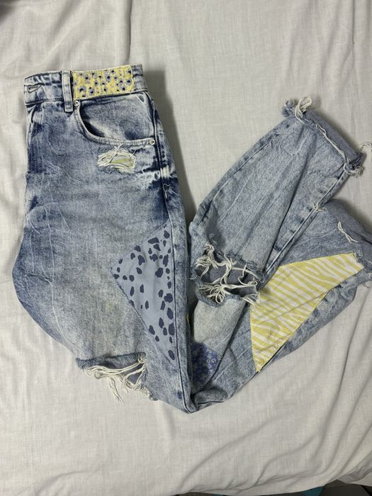 Bershka скъсани дънки